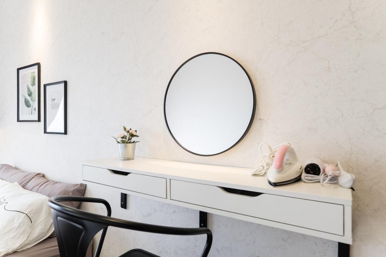 Contemporary United Point 6 Pax 现代风格 Desa Park & Mont Kiara Apartment Kuala Lumpur Ngoại thất bức ảnh